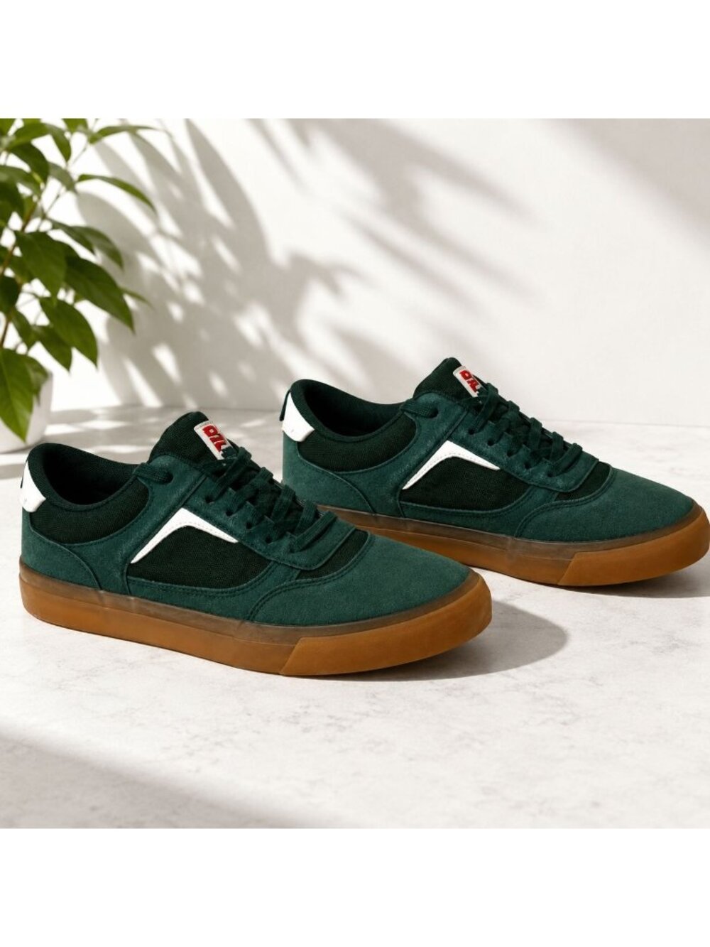 Airwalk Mens Green Low-Top Skate Shoes Size 11 With Gum Sole Comfortable Durable